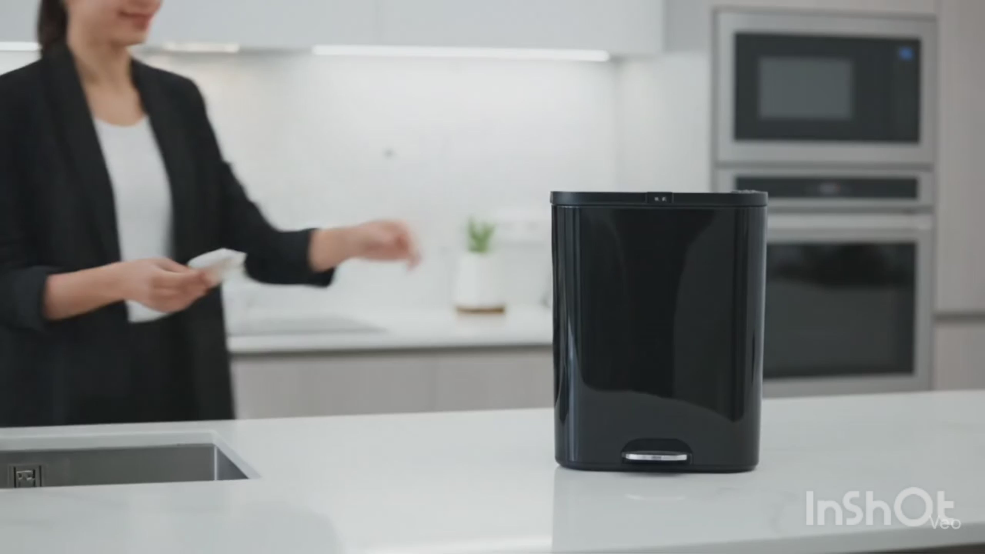 Raisa Banu garbage bags medium size 19 X 21 inches colour black for home kitchen and office, pack of 3 (90 pieces)